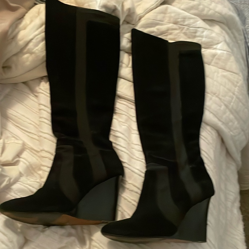 Report Signature “Islah” Over The Knee Boot